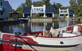 Amsterdam / Loosdrecht Rien van den Broeke Village